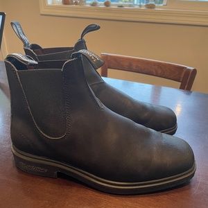 Blundstone chisel toe US10 LIKE NEW